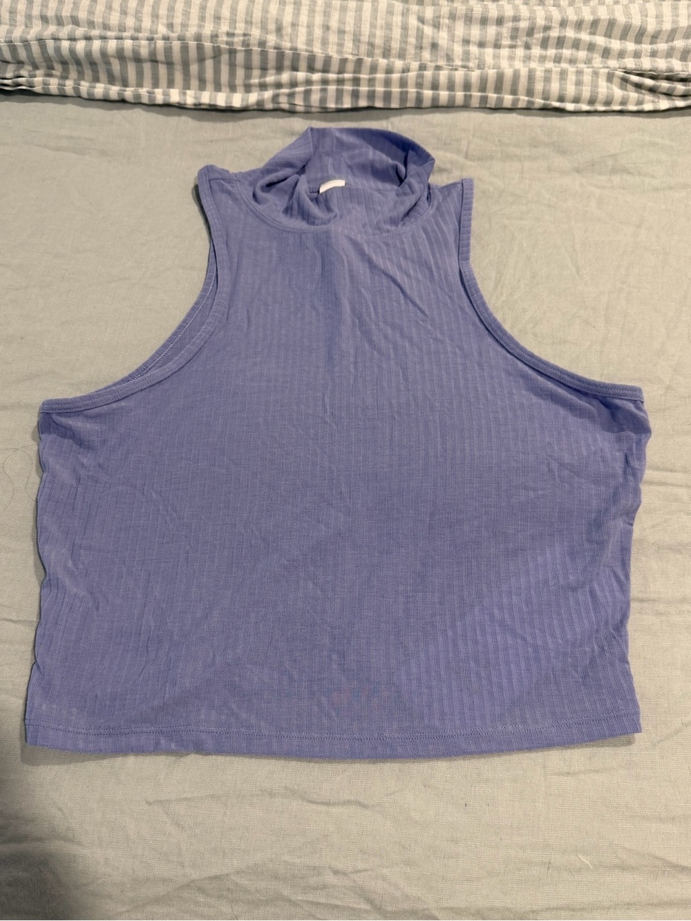 ALO Yoga Ribbed Mock Neck Crop Top - Lialic - Picture 2 of 5